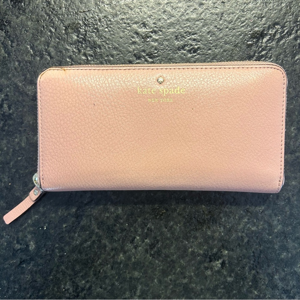 kate spade Blush Pink Pebbled Zip Wallet with Gold Logo